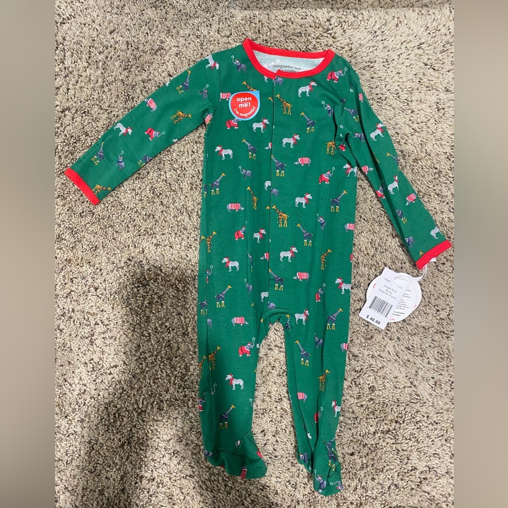 Magnetic me onsie size 6-9